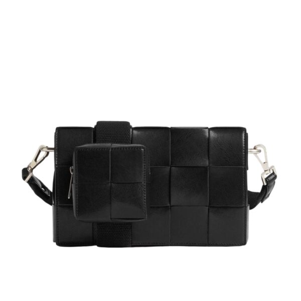 BOTTEGA VENETA CASSETTE WITH VERSATILE STRAP